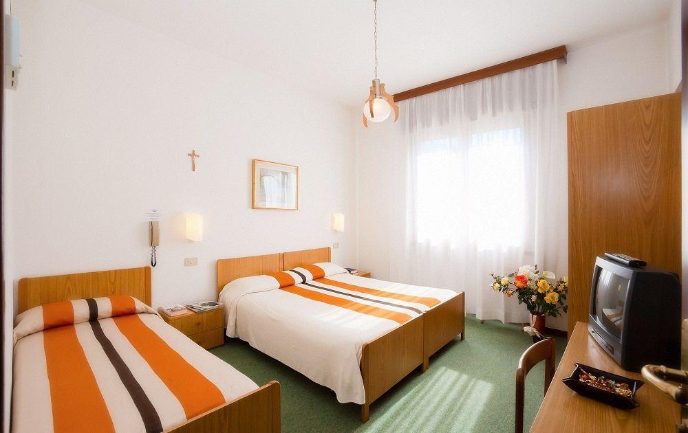 Hotel Regina Caorle Kültér fotó