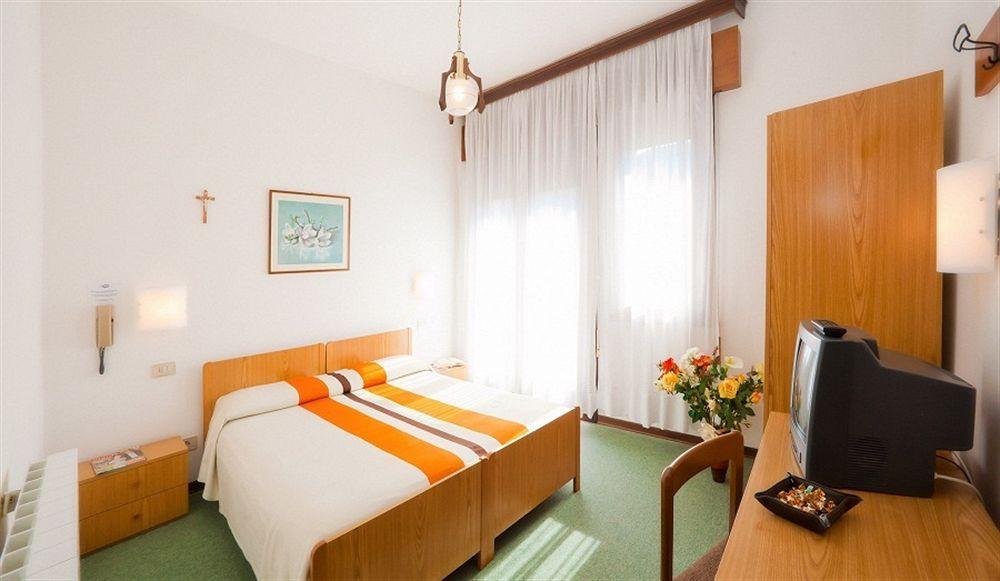 Hotel Regina Caorle Kültér fotó